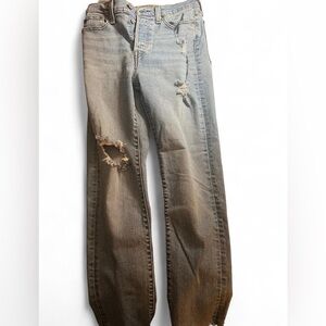 Levi's Women’s Light Wash Wedgie Straight Jeans